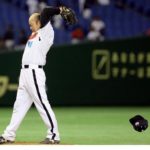 『ピッカリ投法』を持ちネタに球場を爆笑の渦に巻き込むムードメーカー【佐野慈紀】