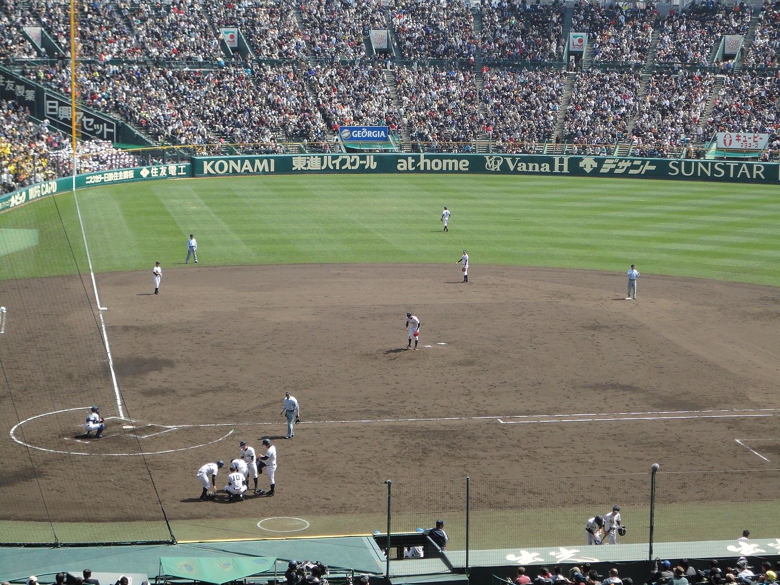 甲子園球場の土は春と夏で色が違うことを知ってたら野球マニア確定です レトロモ